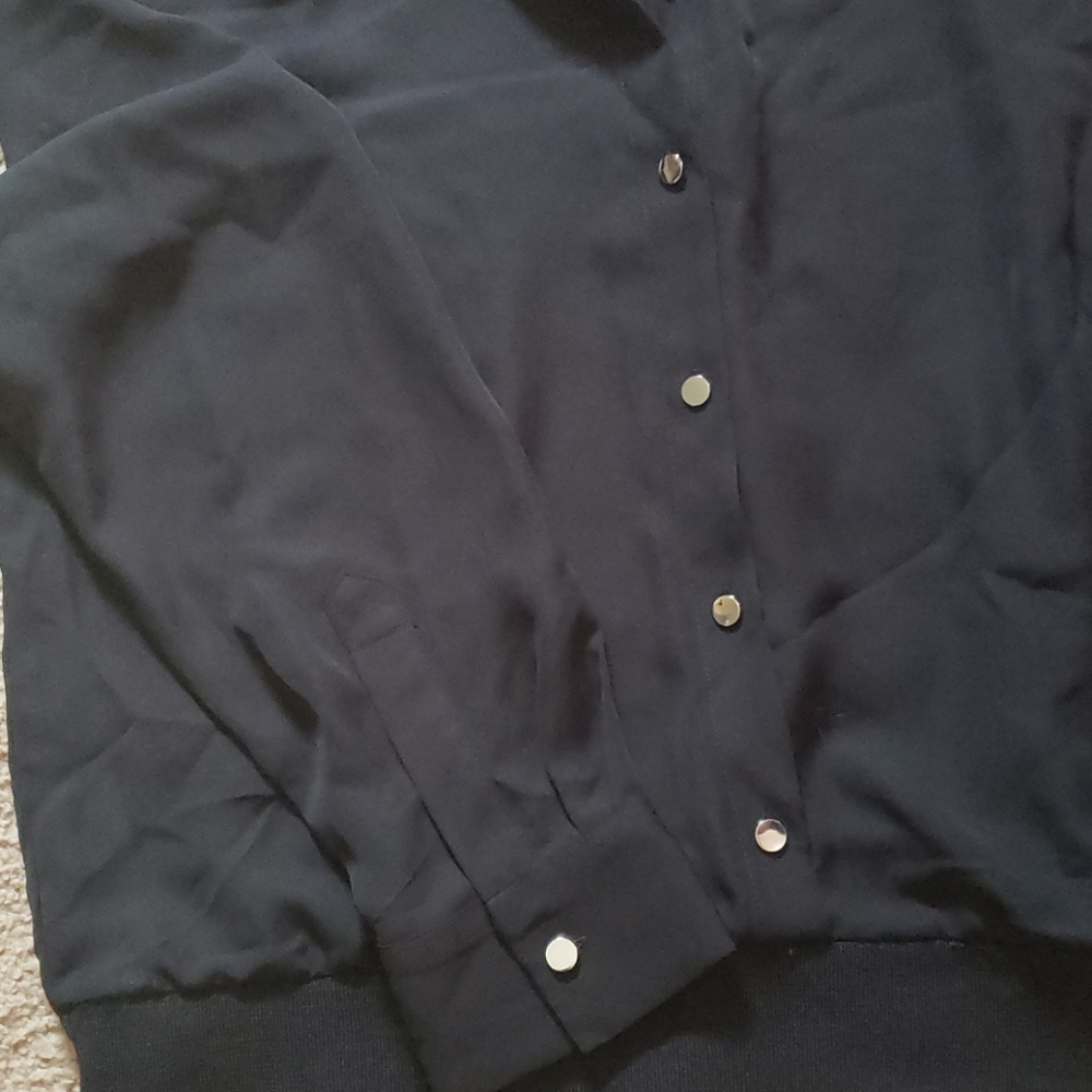 Blouse - Picture 3 of 3